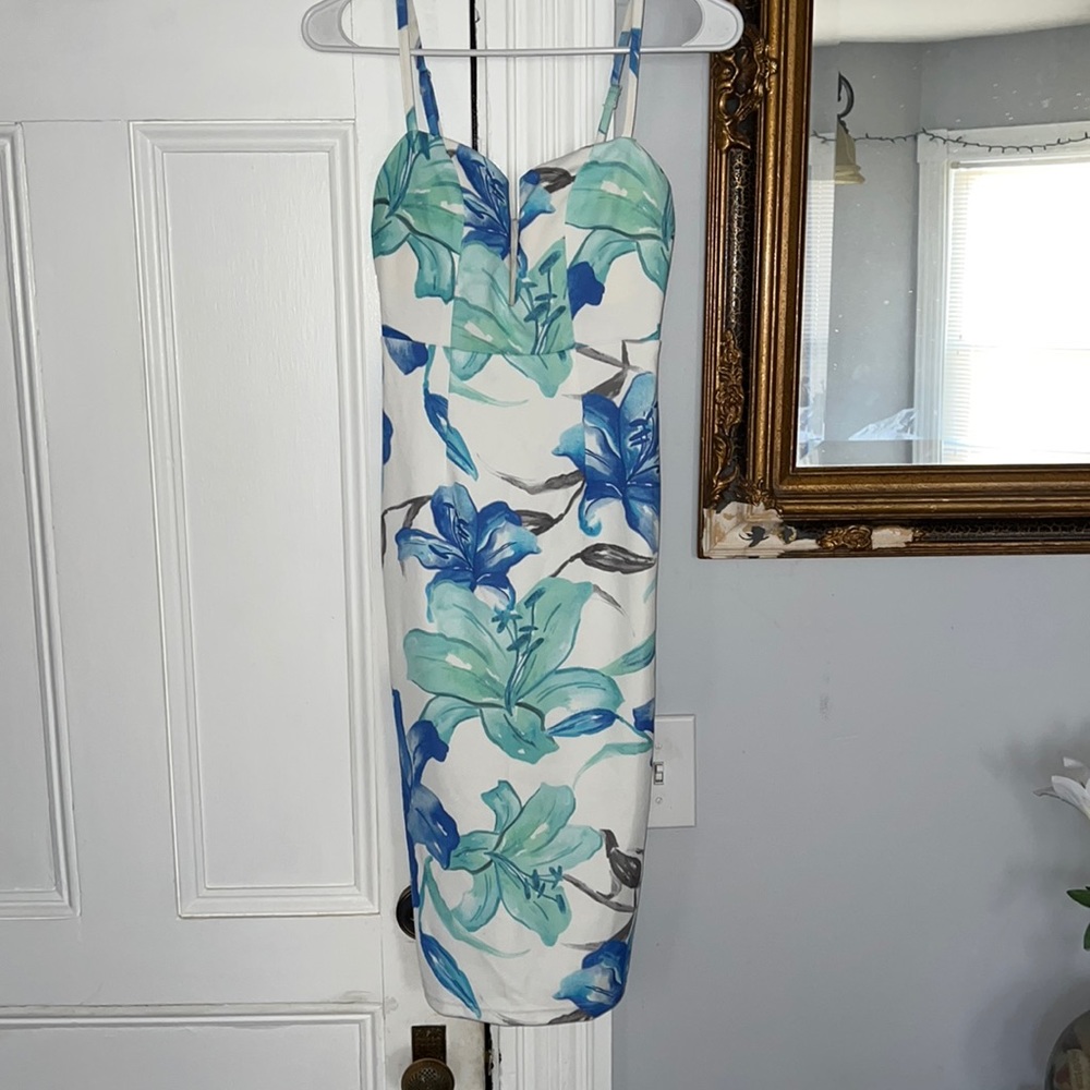 Miss Holly Malibu Midi Floral Dress! NWT!